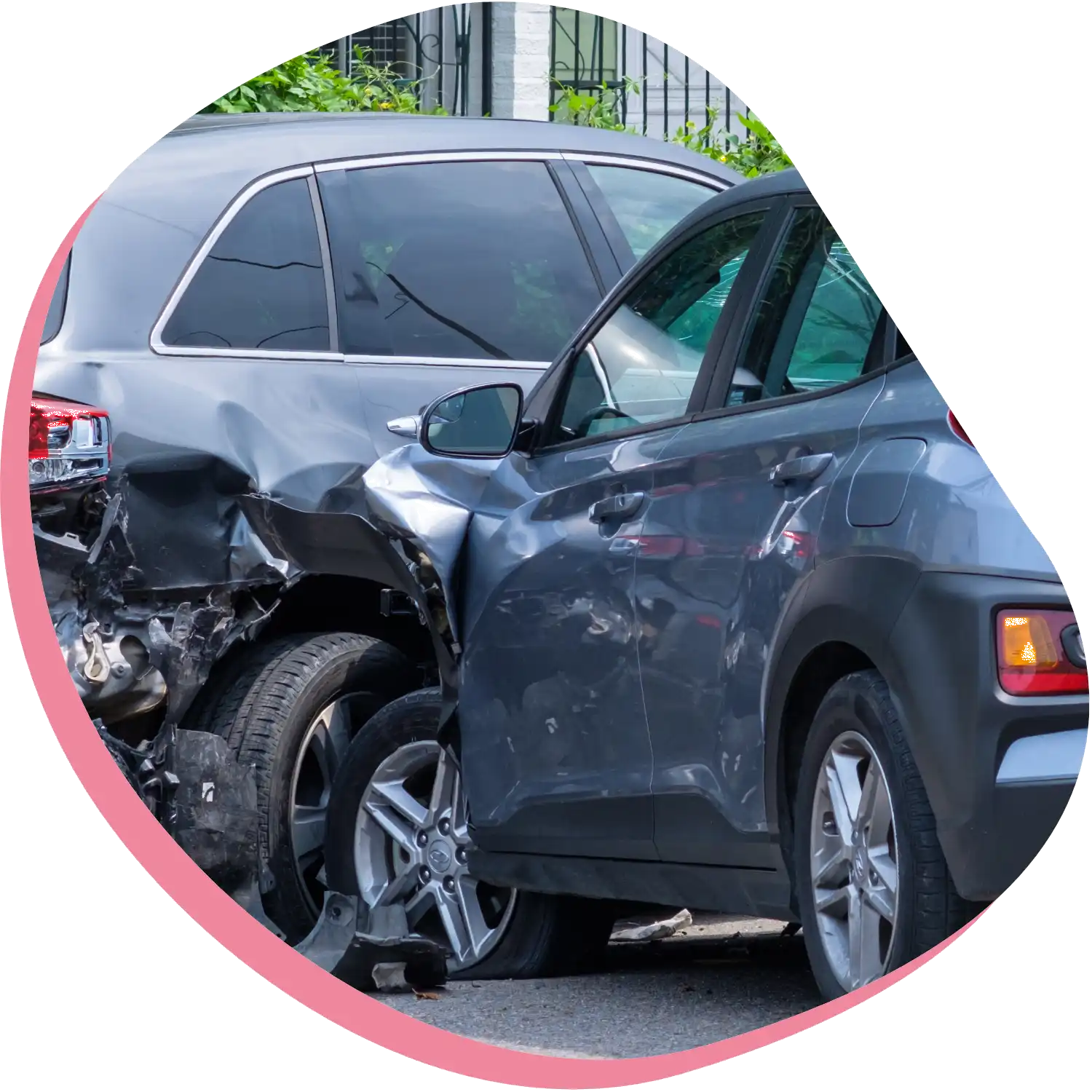 Auto Accidents - Auto accidents can be expensive, and if you're unable to work due to injuries, you may quickly fall behind on bills. A lawsuit loan can help you cover expenses until your case settles.